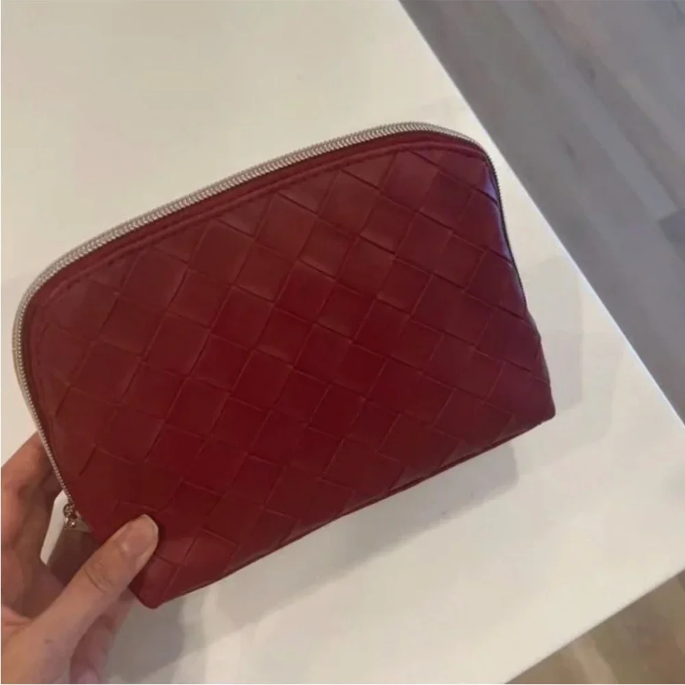 Neiman Marcus Red Loop Zipped Cosmetic / Makeup Bag [NEW]
